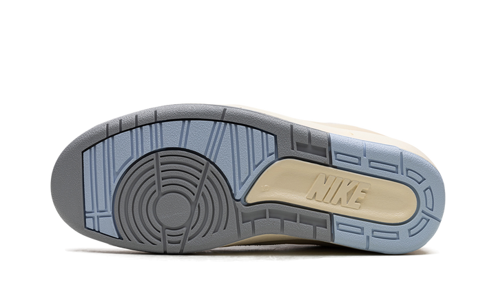 AIR JORDAN 2 RETRO LOW LOOK, UP IN THE AIR WOMENS
