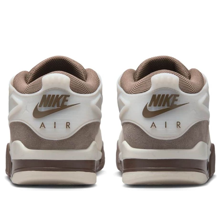 AIR JORDAN 4 RM DARK MOCHA — Stock 