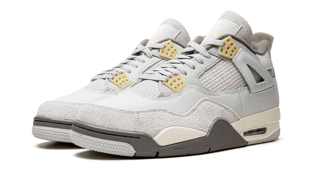 AIR JORDAN 4 SE CRAFT PHOTON DUST