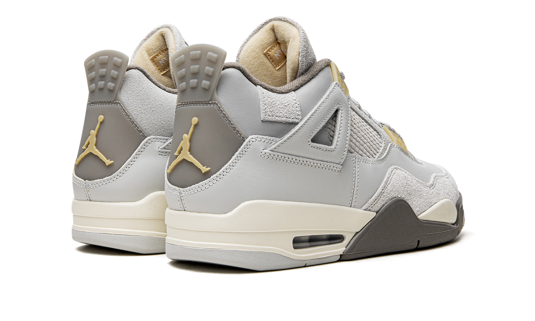 AIR JORDAN 4 SE CRAFT PHOTON DUST