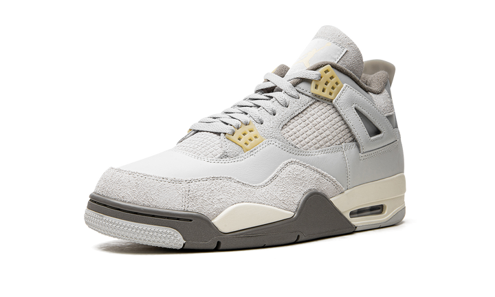 AIR JORDAN 4 SE CRAFT PHOTON DUST