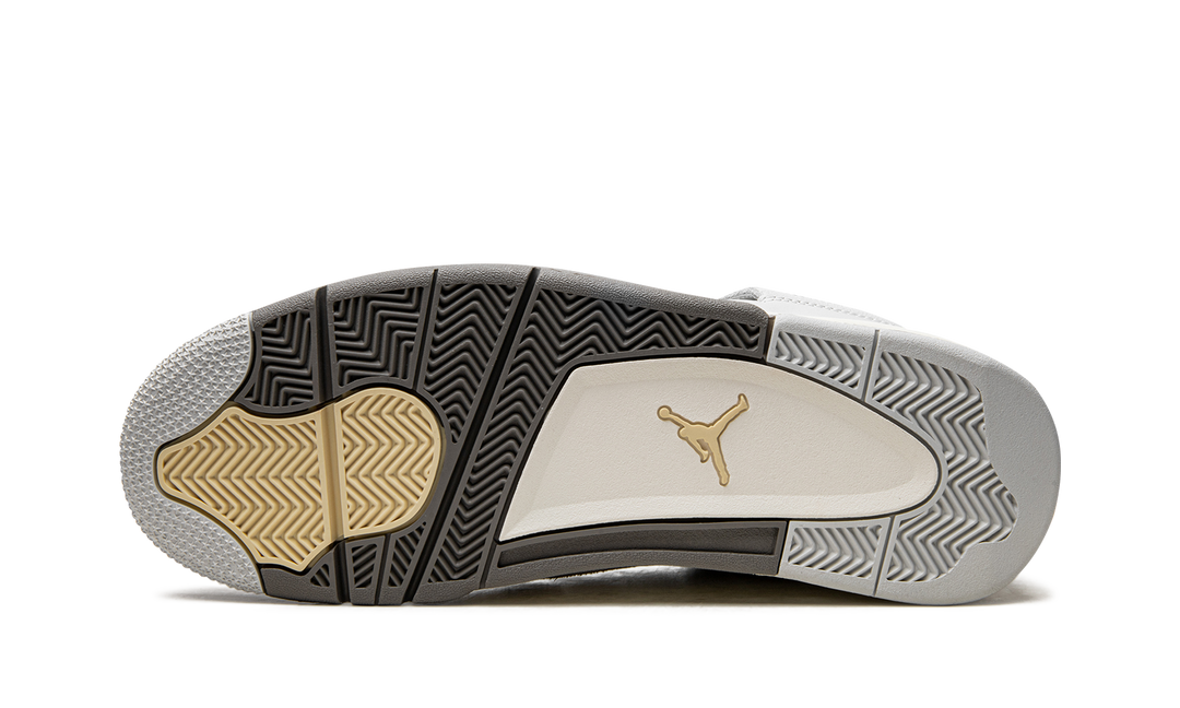 AIR JORDAN 4 SE CRAFT PHOTON DUST