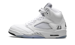 AIR JORDAN 5 RETRO WHITE METALLIC (2026)
