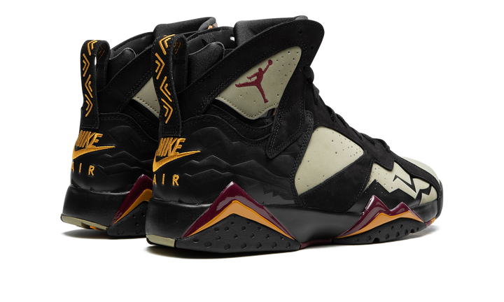 AIR JORDAN 7 SE BLACK OLIVE
