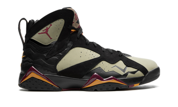 AIR JORDAN 7 SE BLACK OLIVE — Stock
