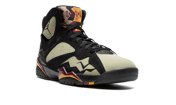 AIR JORDAN 7 SE BLACK OLIVE — Stock