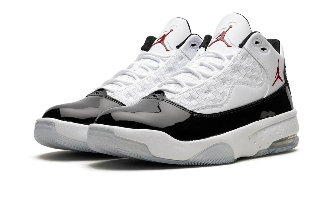 AIR JORDAN MAX AURA 2 WHITE BLACK GYM RED