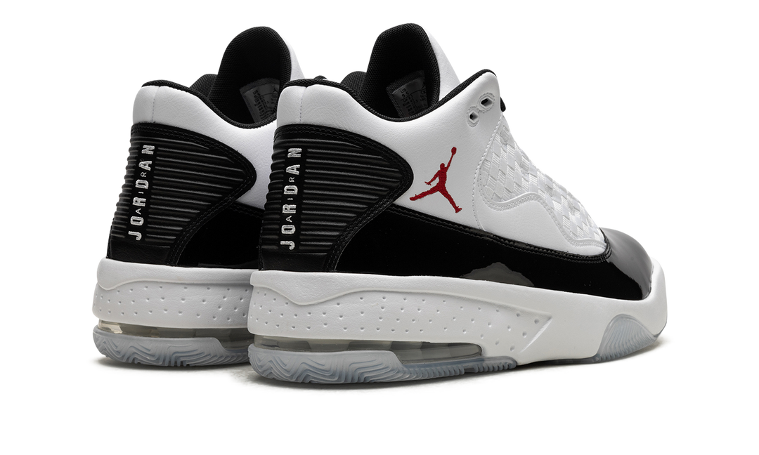 AIR JORDAN MAX AURA 2 WHITE BLACK GYM RED