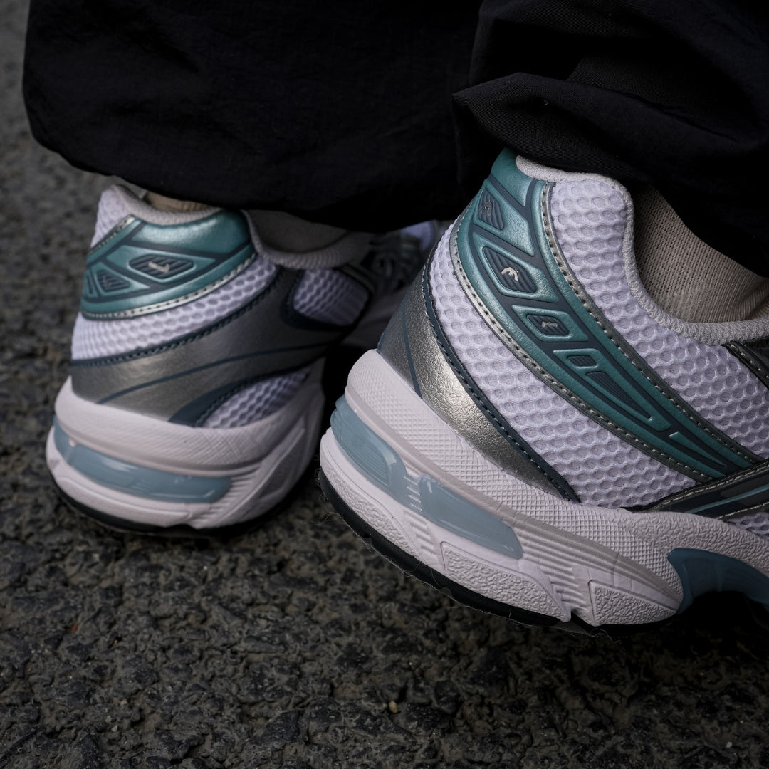 ASICS GEL-1130 &