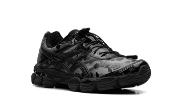 ASICS GEL-CUMULUS 16 CECILIE BAHNSEN FLORAL PACK BLACK — Stock