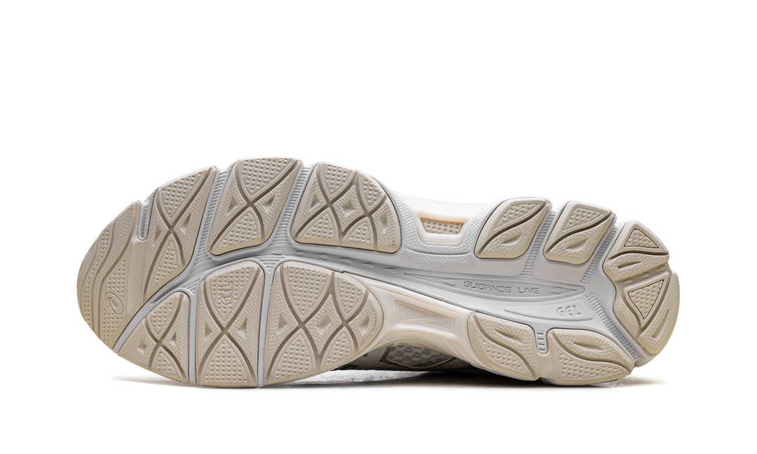 ASICS GEL CUMULUS 16 &
