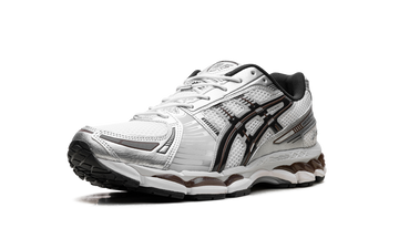 ASICS GEL-KAYANO 12.1 WHITE GRAPHITE GREY BROWN — Stock
