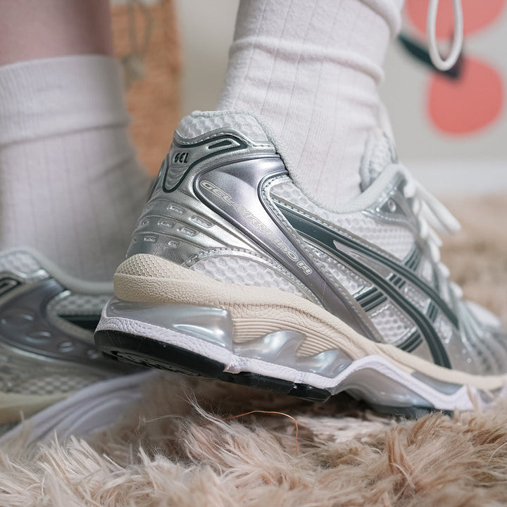 ASICS GEL-KAYANO 14 “WHITE GRAPHITE GREY” WOMEN&