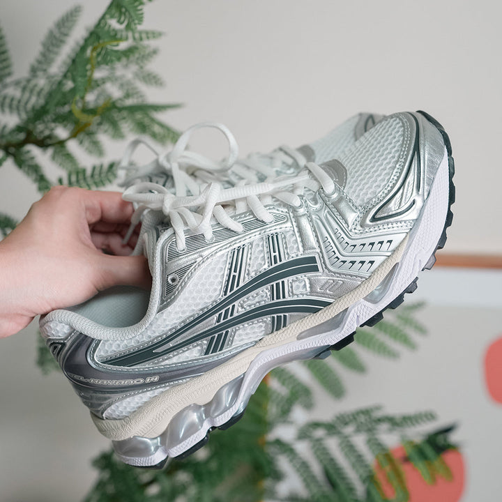 ASICS GEL-KAYANO 14 “WHITE GRAPHITE GREY” WOMEN&