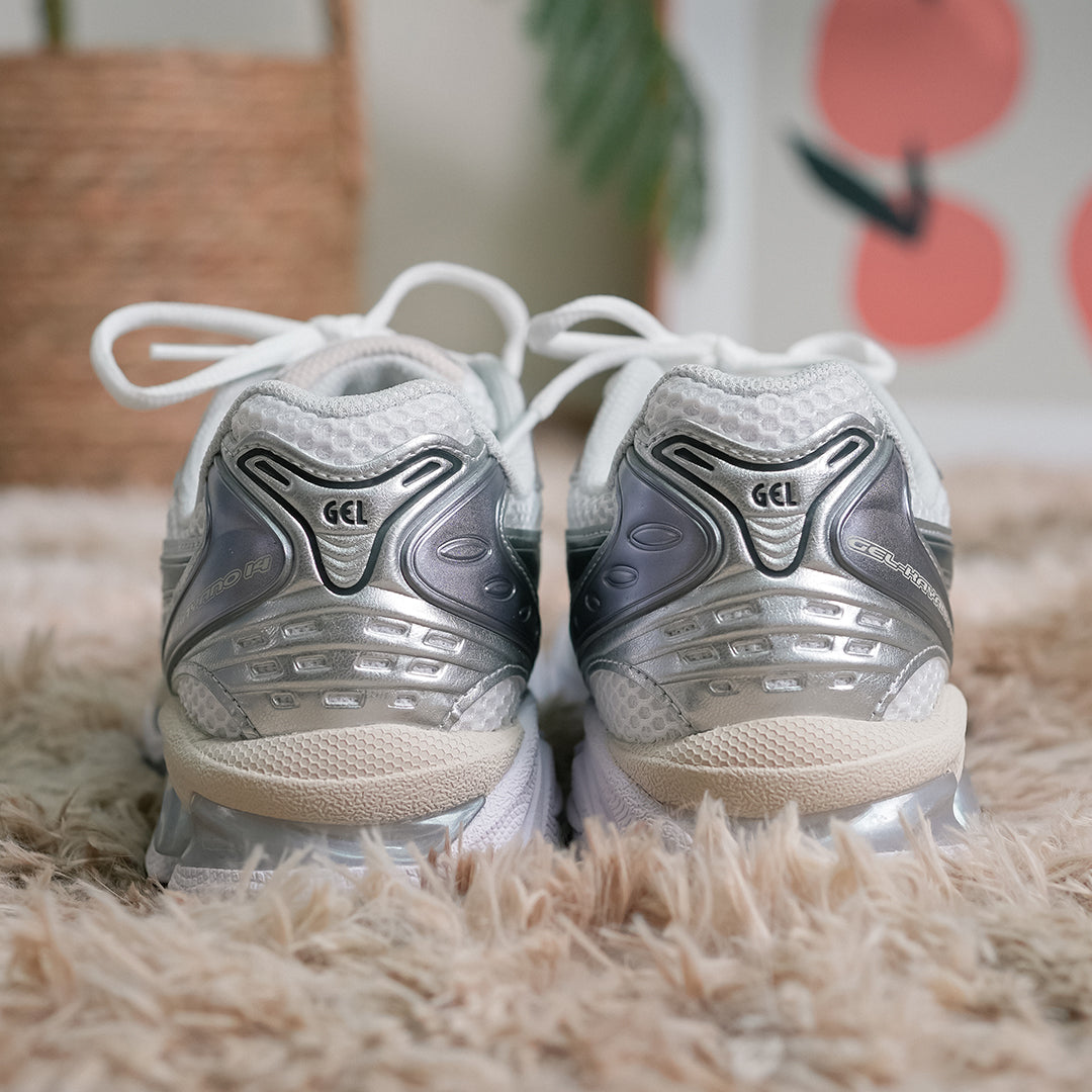 ASICS GEL-KAYANO 14 “WHITE GRAPHITE GREY” WOMEN&