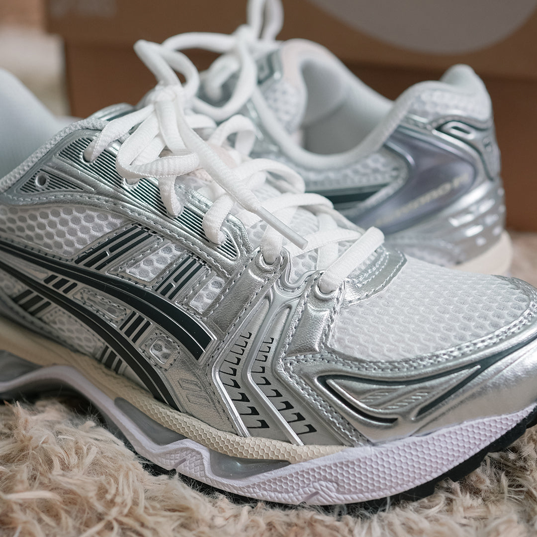 ASICS GEL-KAYANO 14 “WHITE GRAPHITE GREY” WOMEN&