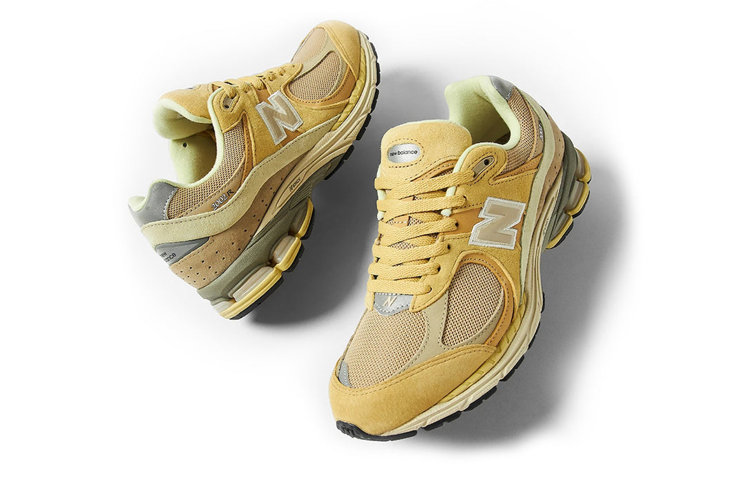 AURALEE X NEW BALANCE 2002R &