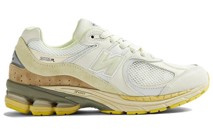 AURALEE X NEW BALANCE 2002R &