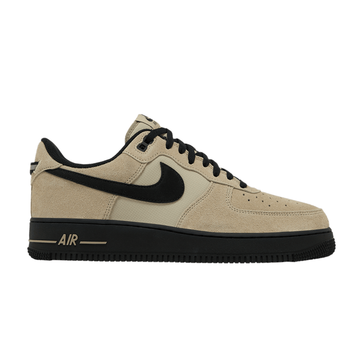 NIKE AIR FORCE 1 LOW &