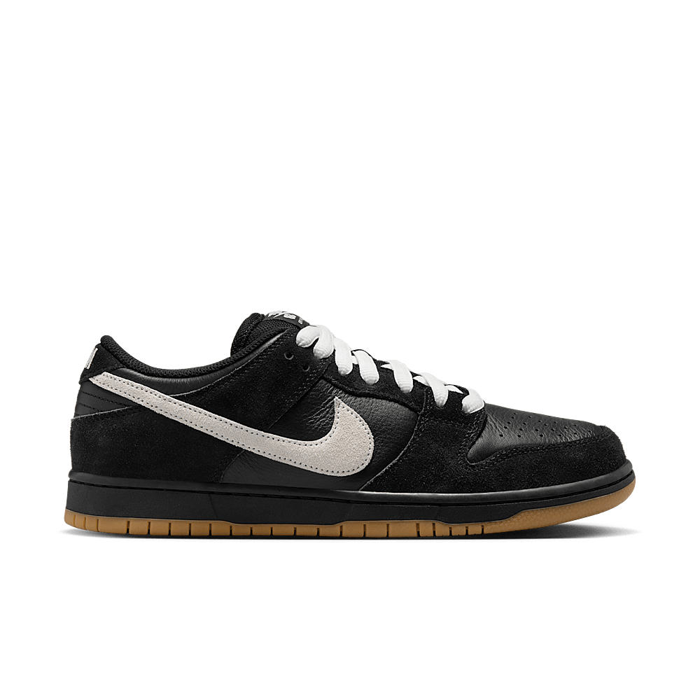NIKE DUNK LOW PRO SB BLACK WHITE GUM