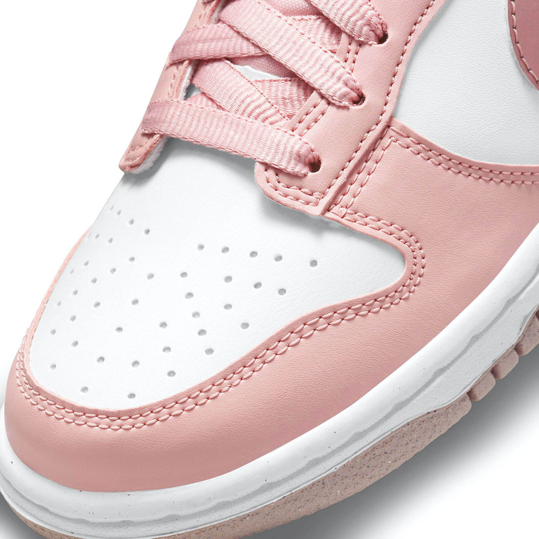 NIKE DUNK LOW GS &