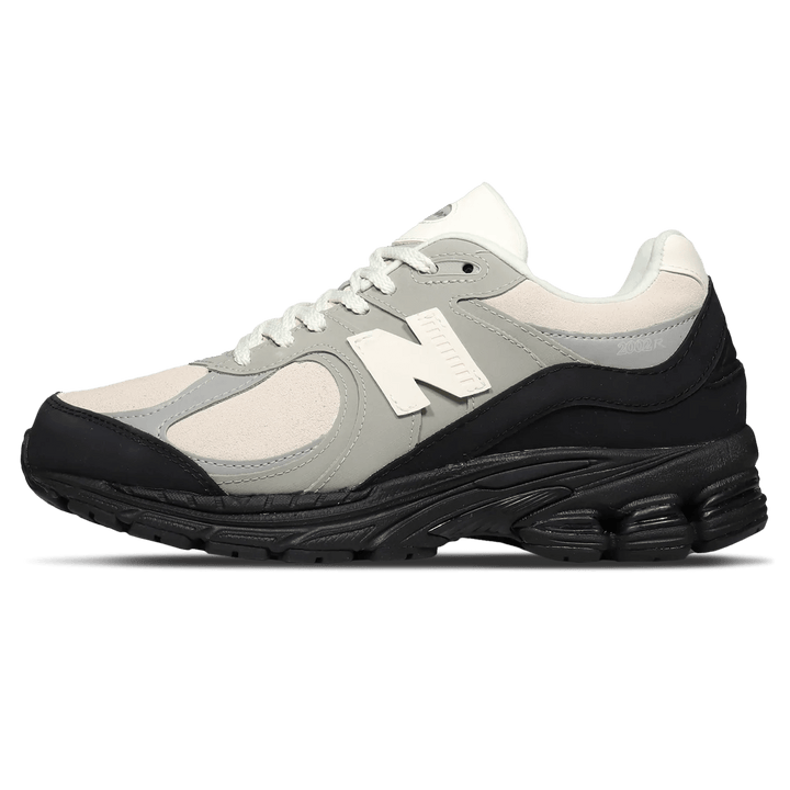 THE BASEMENT X NEW BALANCE 2002R &