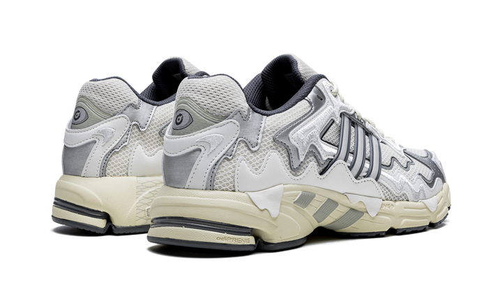 BAD BUNNY X ADIDAS RESPONSE CL — Stock 