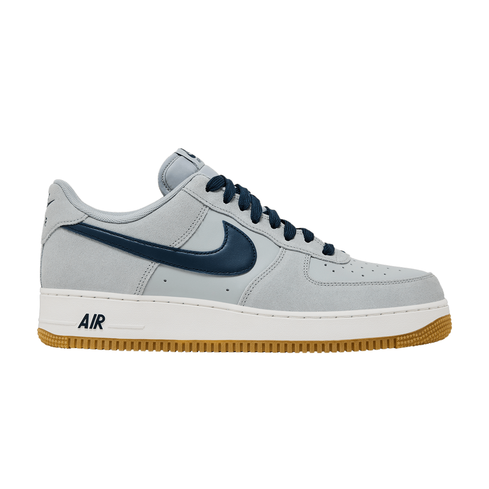 NIKE AIR FORCE 1 LOW &