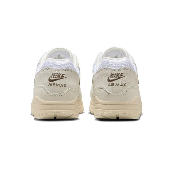 NIKE AIR MAX 1 &