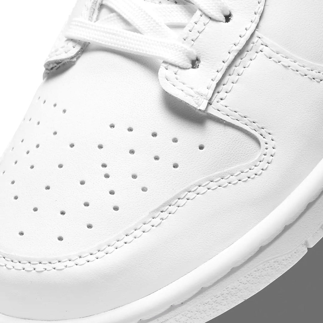 NIKE DUNK LOW WMNS &