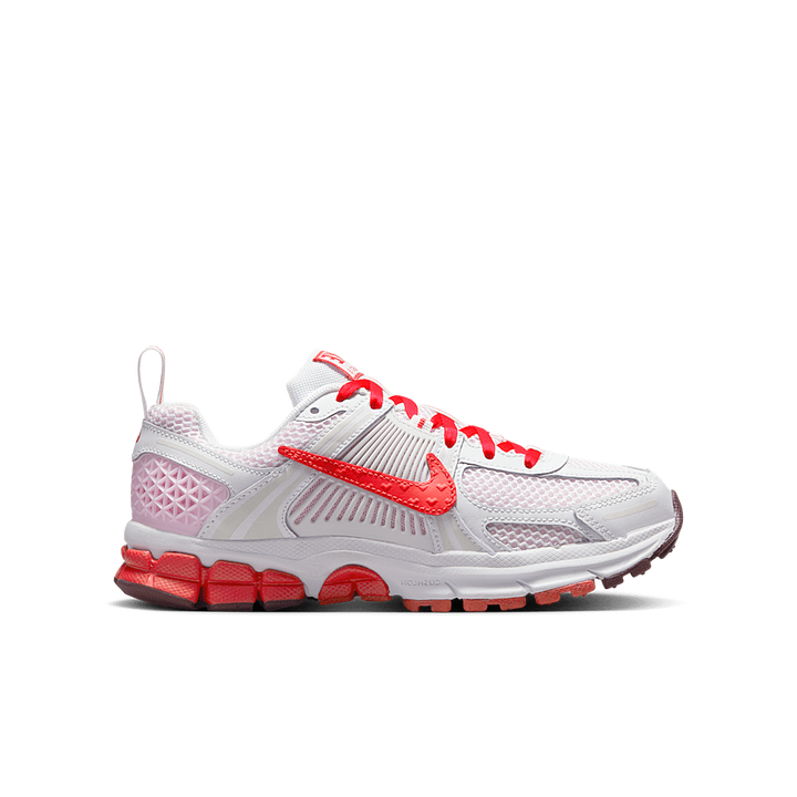NIKE ZOOM VOMERO 5 VALENTINE&