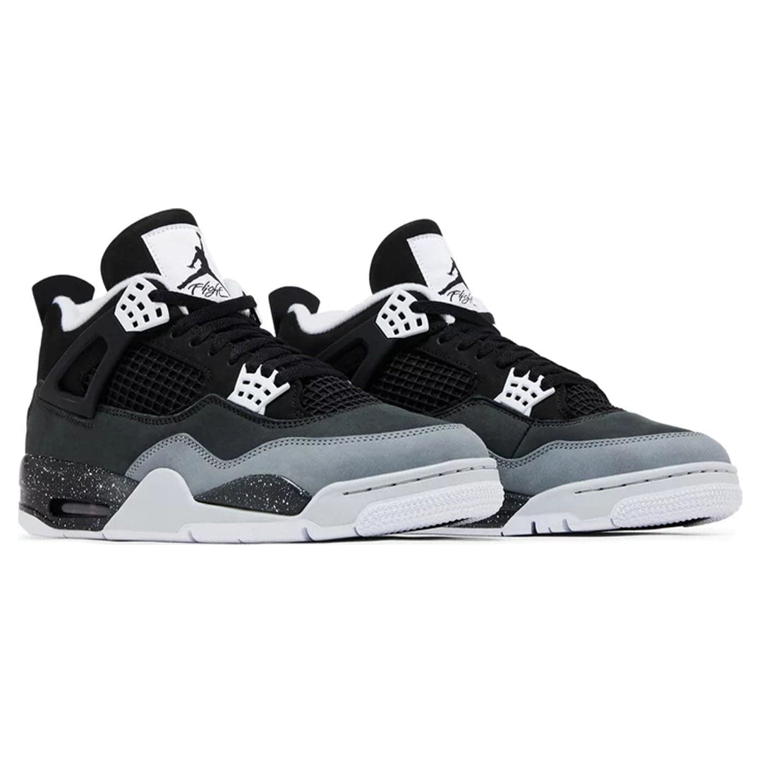 AIR JORDAN 4 RETRO &
