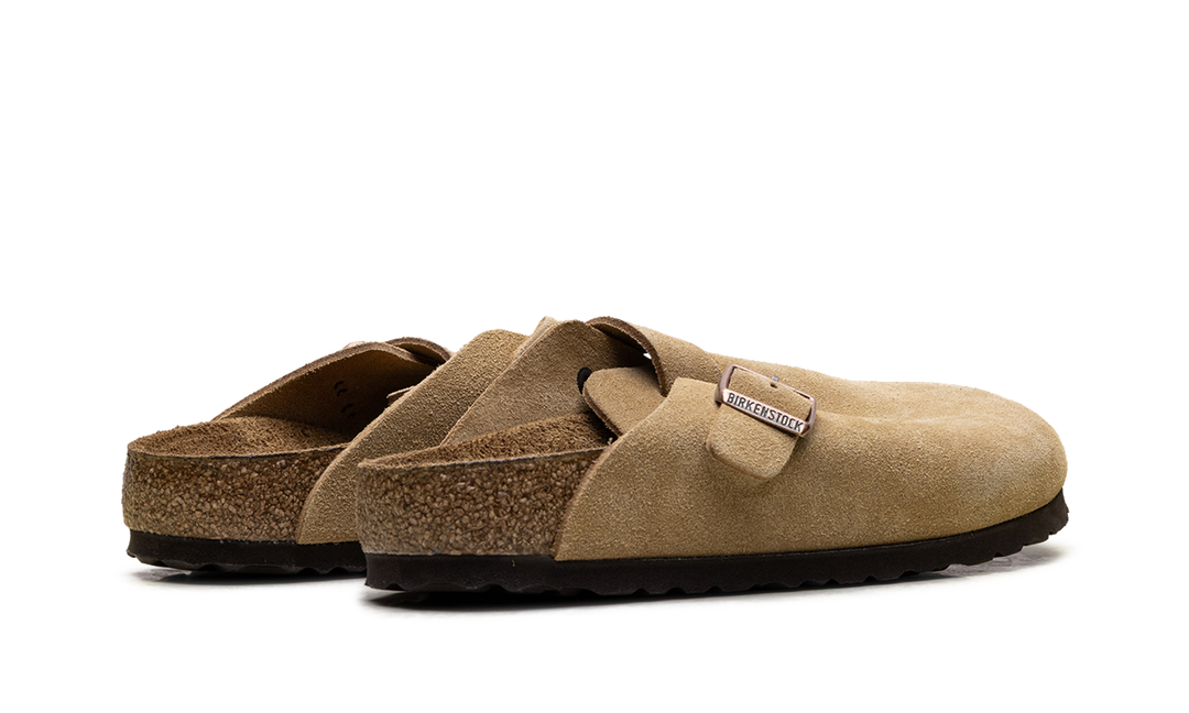 BIRKENSTOCK BOSTON SUEDE LATTE CREAM (NARROW FIT)