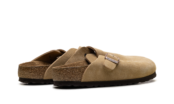 BIRKENSTOCK BOSTON SUEDE LATTE CREAM (NARROW FIT)