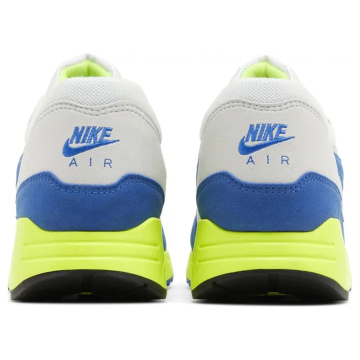NIKE AIR MAX 1 &