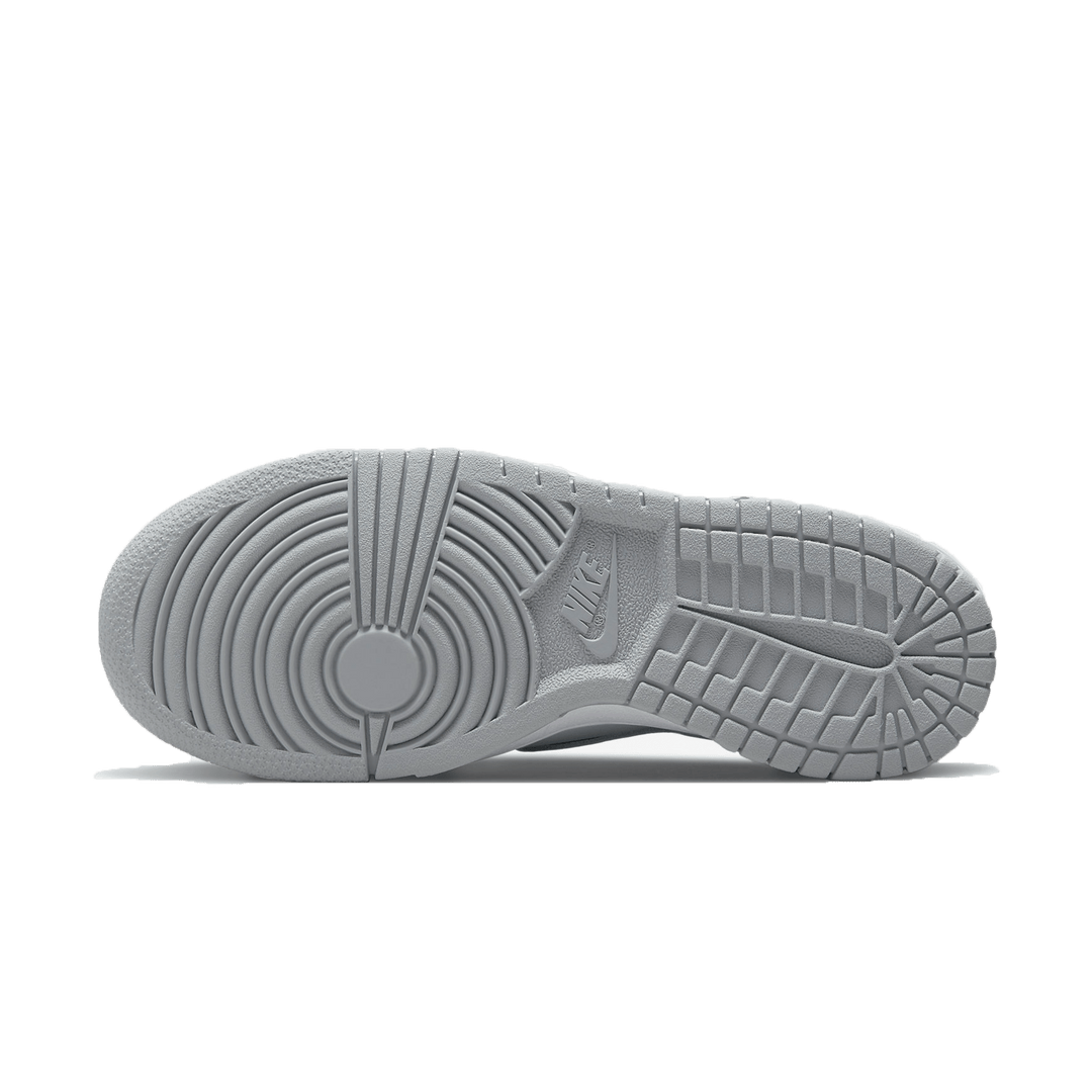 NIKE DUNK LOW GS &
