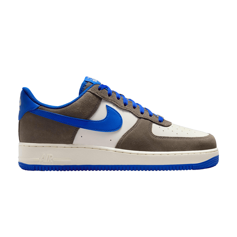 NIKE AIR FORCE 1 LOW &