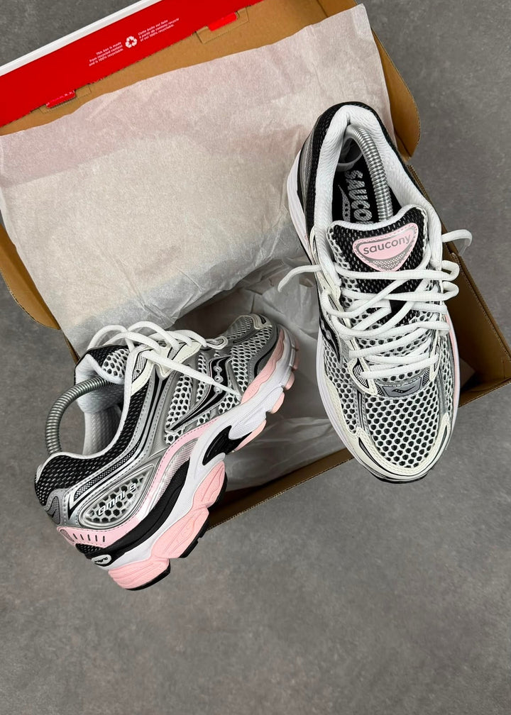 SAUCONY PROGRID OMNI 9 SILVER PINK