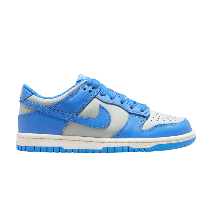 NIKE DUNK LOW LIGHT SILVER SAIL LIGHT PHOTO BLUE (GS)