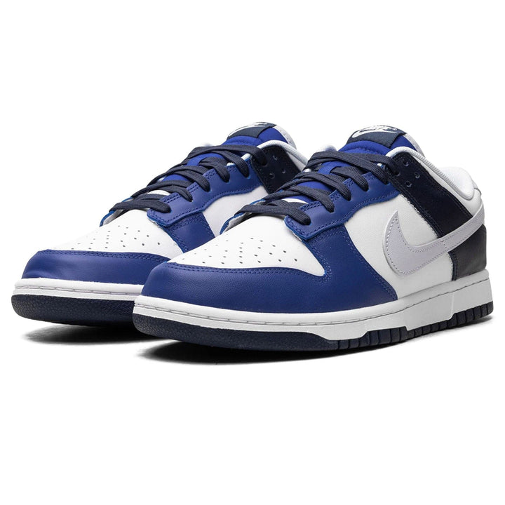 NIKE DUNK LOW &
