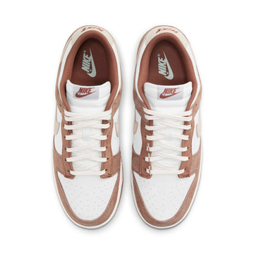NIKE DUNK LOW PREMIUM 'MEDIUM CURRY' — Stock