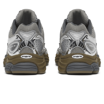 SAUCONY PROGRID OMNI 9 CHROME 'DEBONAIR SILVER' — Stock