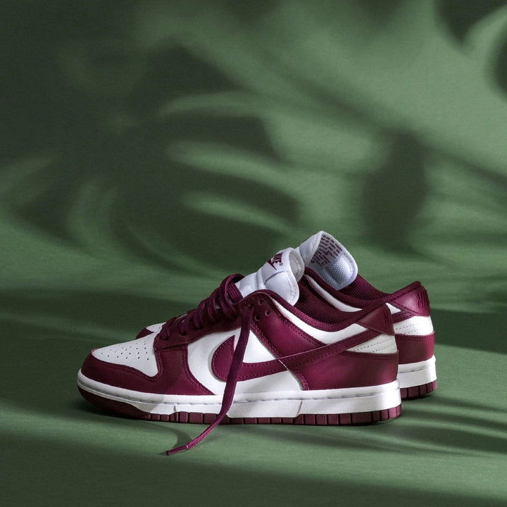 NIKE DUNK LOW WMNS &