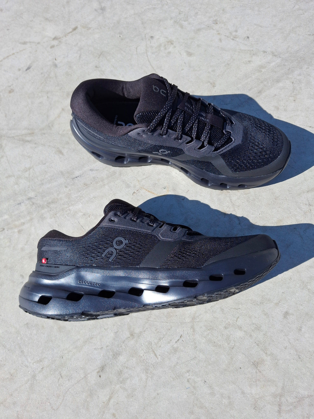 ON RUNNING CLOUDRUNNER 3 BLACK