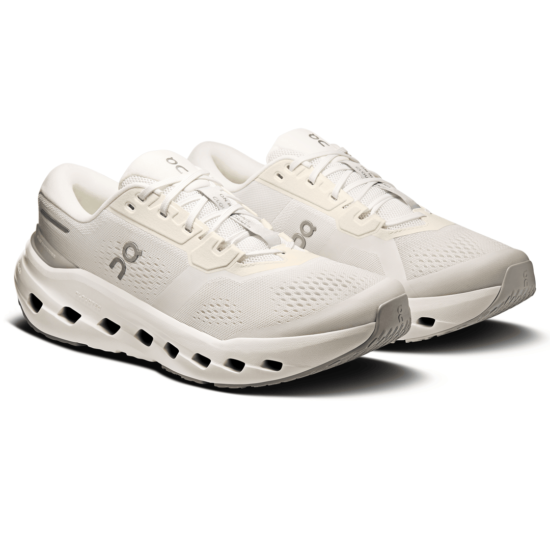 ON CLOUDRUNNER 3 &