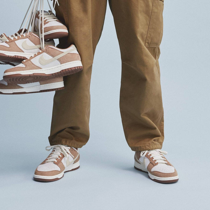 NIKE DUNK LOW PREMIUM &