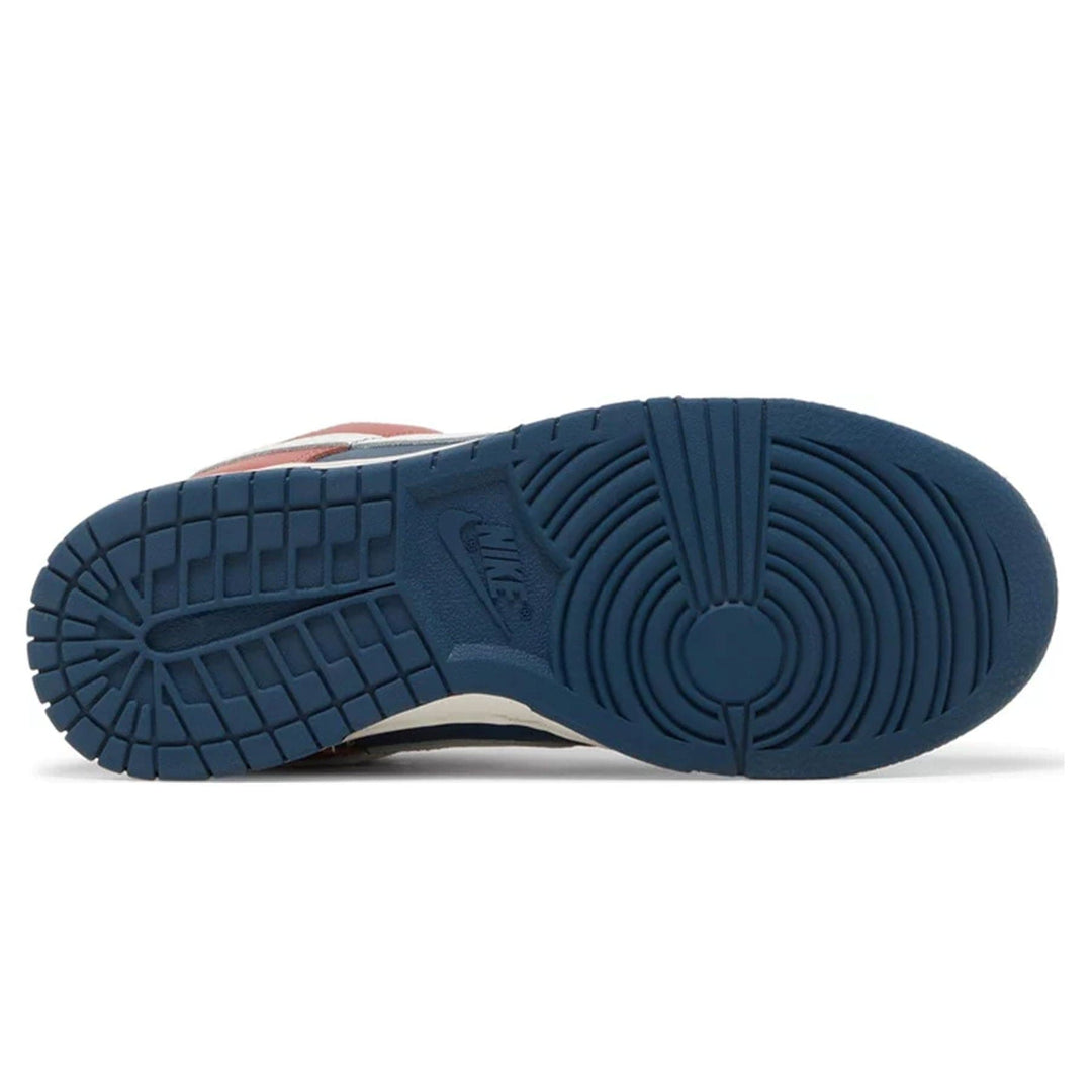 NIKE DUNK LOW WMNS &