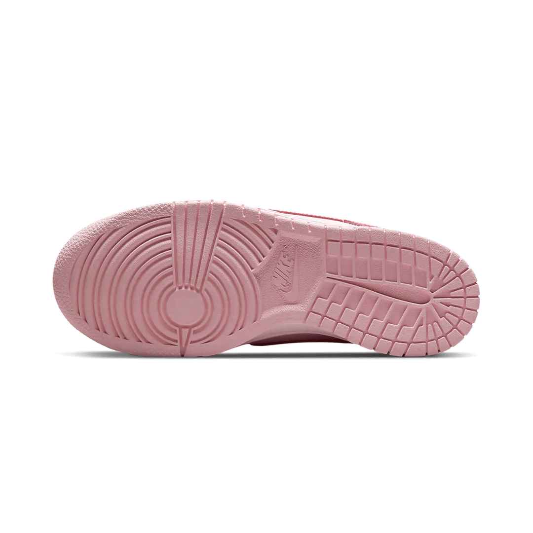 NIKE DUNK LOW GS &