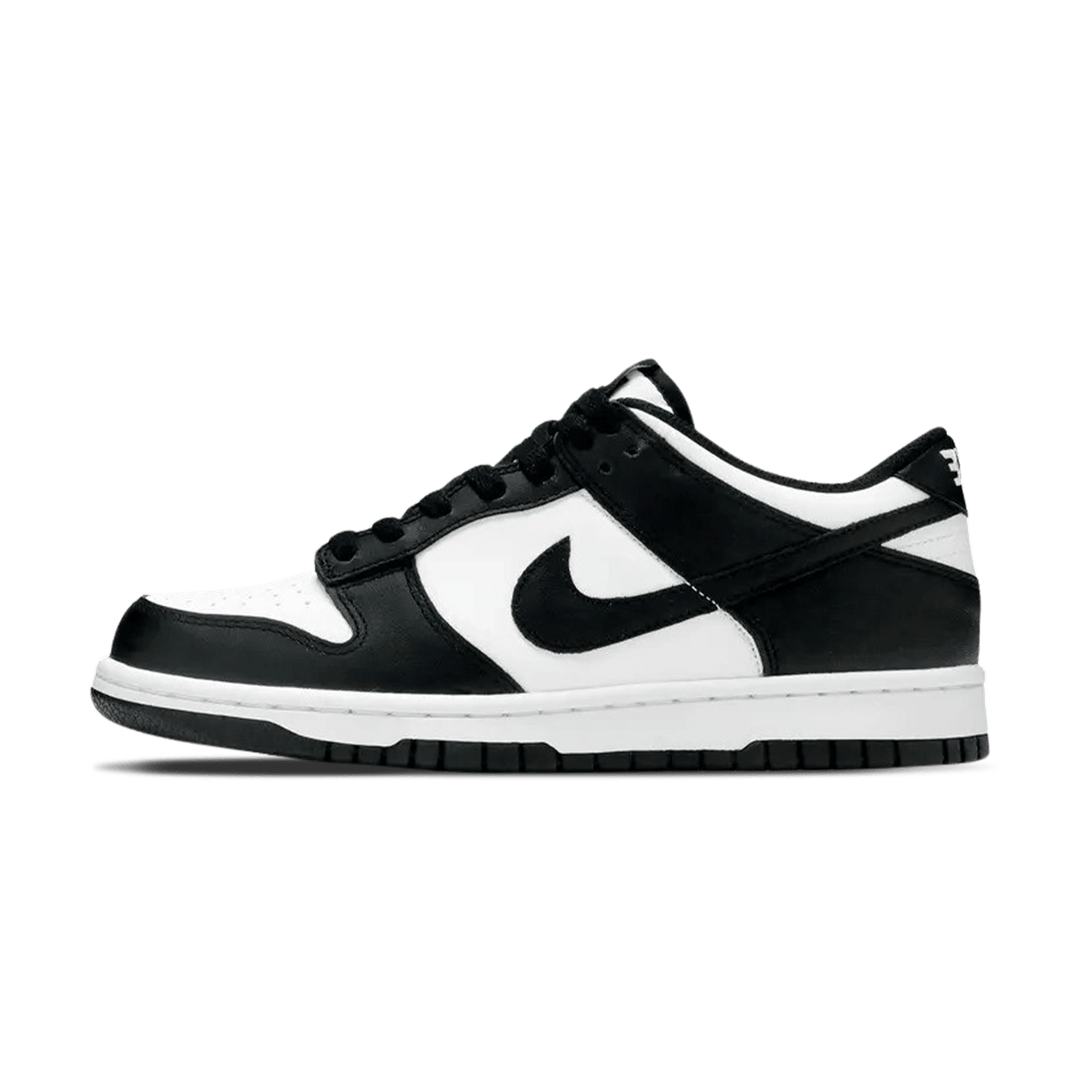 NIKE DUNK LOW GS &
