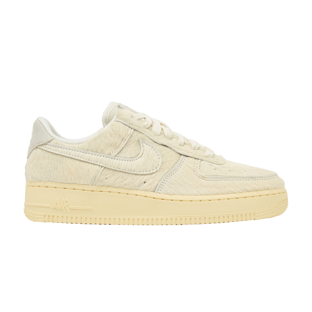 NIKE AIR FORCE 1 LOW &